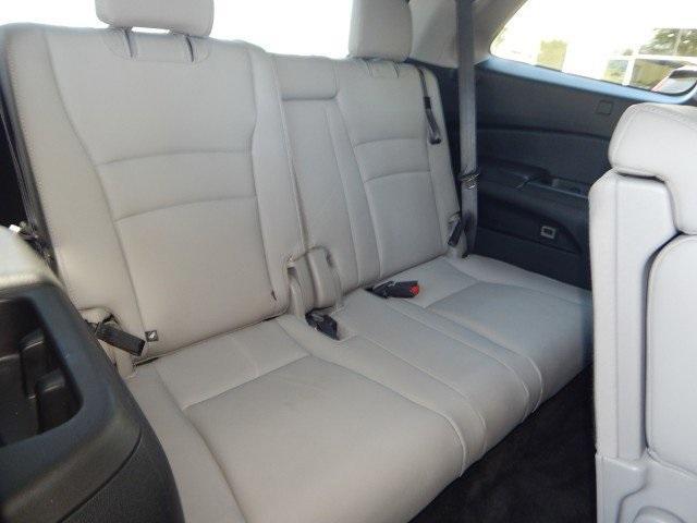 used 2022 Honda Pilot car, priced at $32,998