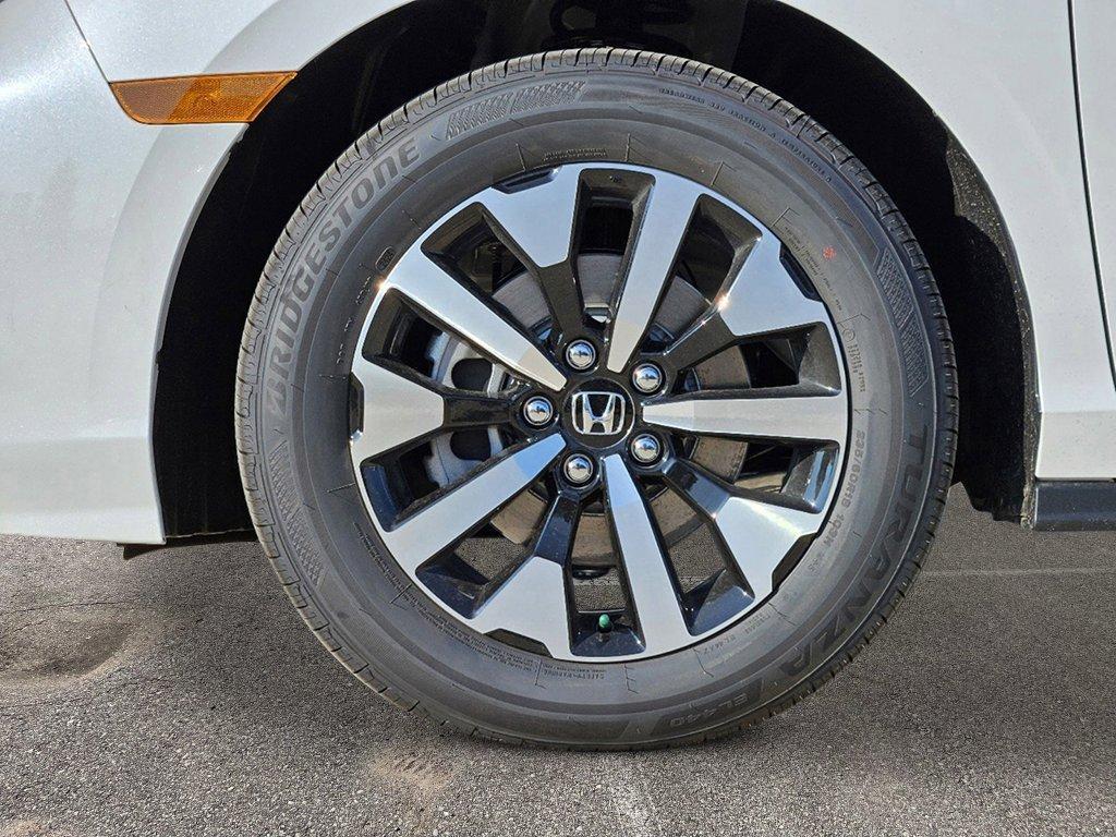 new 2026 Honda Odyssey car, priced at $43,833