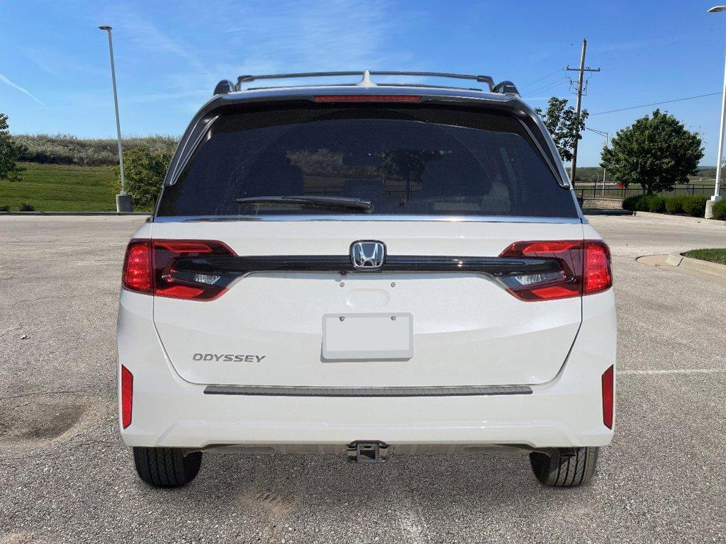 new 2026 Honda Odyssey car, priced at $43,833