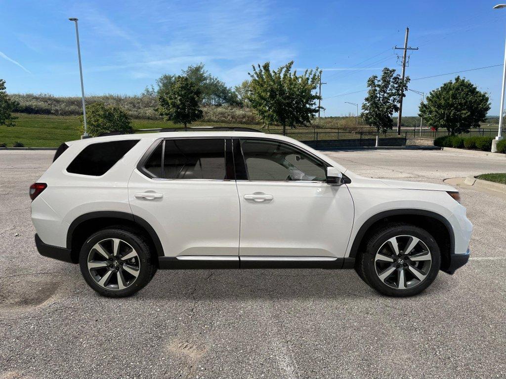 new 2025 Honda Pilot car, priced at $51,505