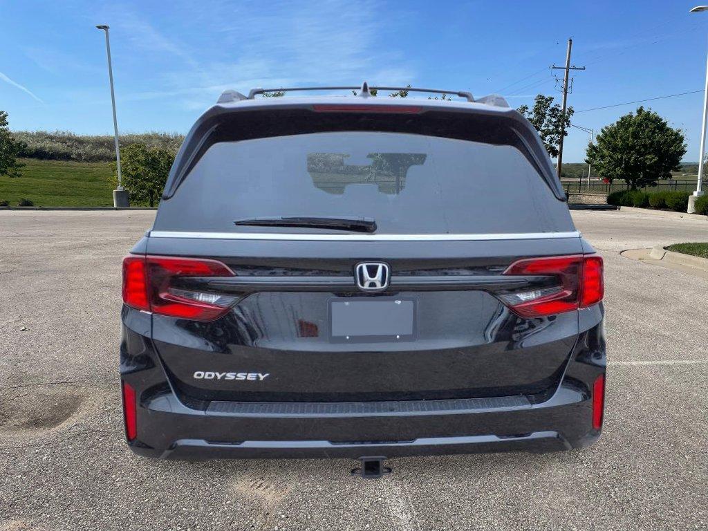 new 2026 Honda Odyssey car, priced at $43,401
