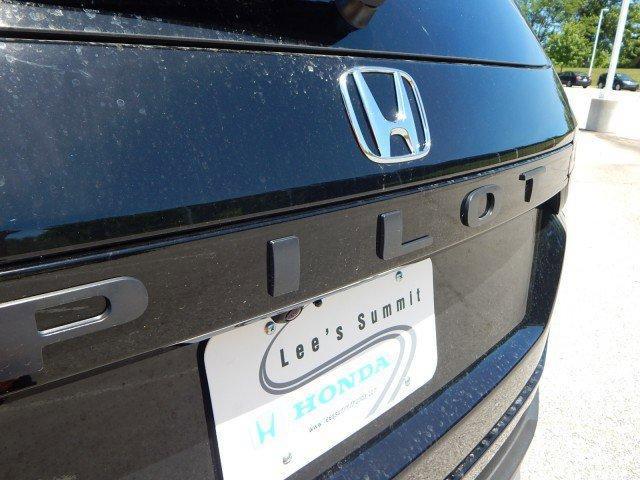 used 2025 Honda Pilot car, priced at $44,000