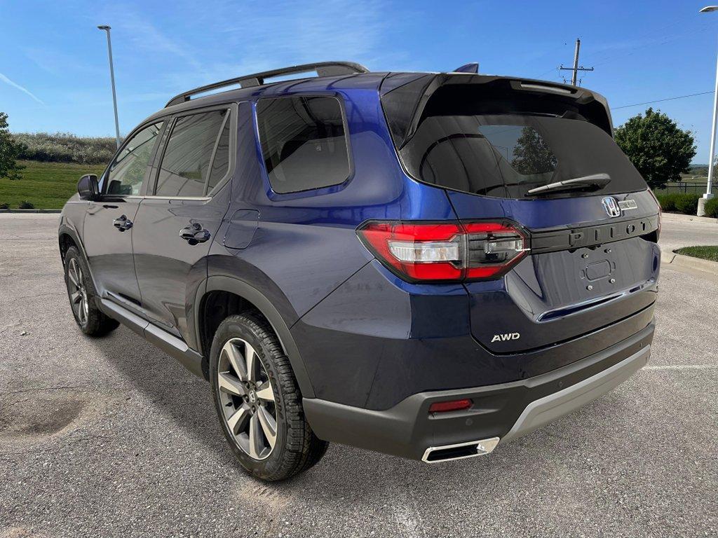 new 2025 Honda Pilot car, priced at $54,530
