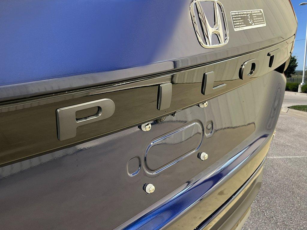 new 2025 Honda Pilot car, priced at $54,530