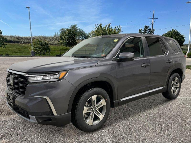 new 2025 Honda Pilot car, priced at $44,595