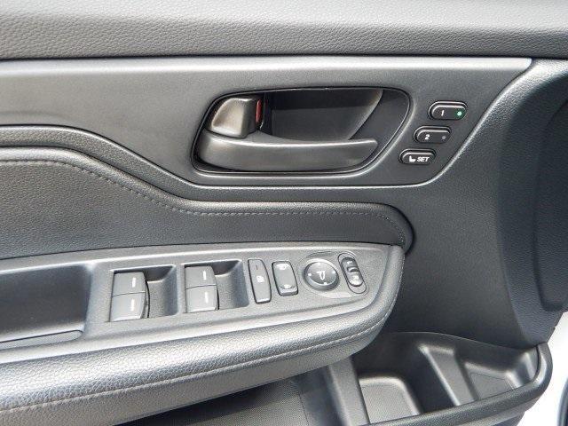 used 2023 Honda Odyssey car, priced at $38,995