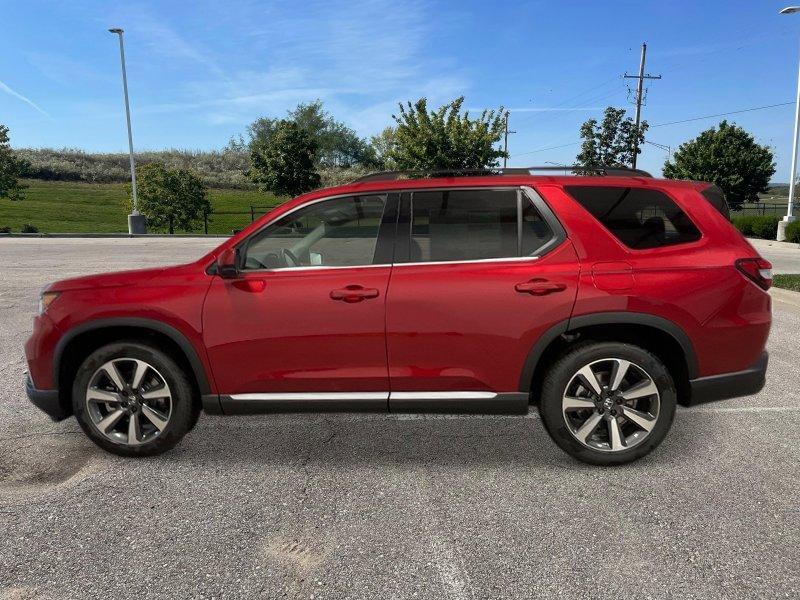 new 2025 Honda Pilot car, priced at $54,985