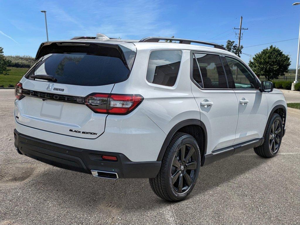 new 2025 Honda Pilot car, priced at $56,485