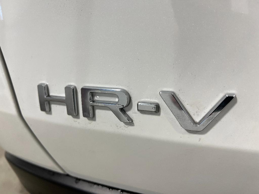 new 2025 Honda HR-V car, priced at $27,600