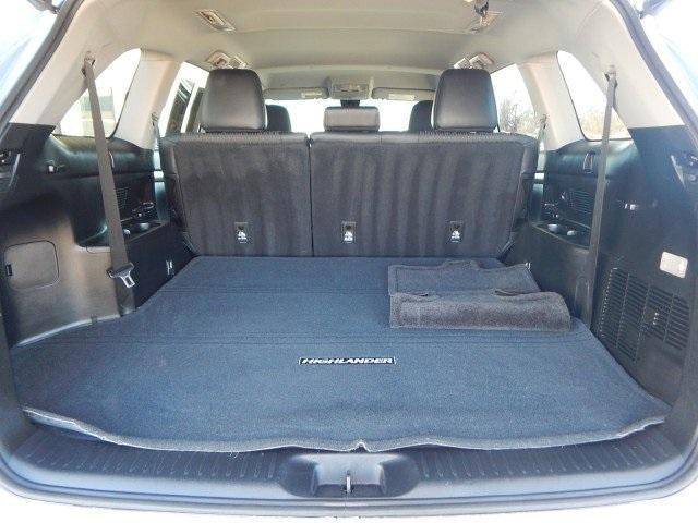 used 2018 Toyota Highlander car, priced at $21,998