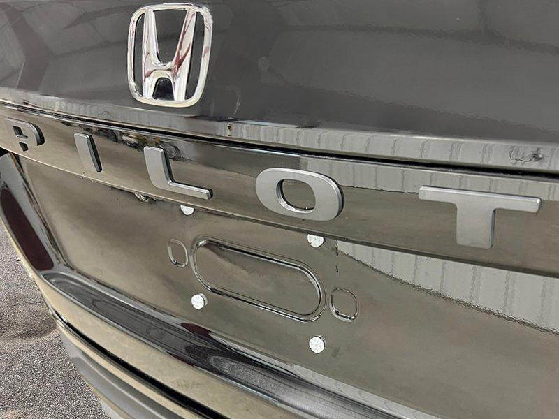 new 2025 Honda Pilot car, priced at $47,050