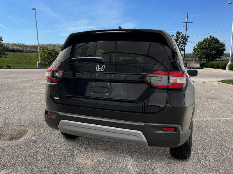 new 2025 Honda Pilot car, priced at $47,050