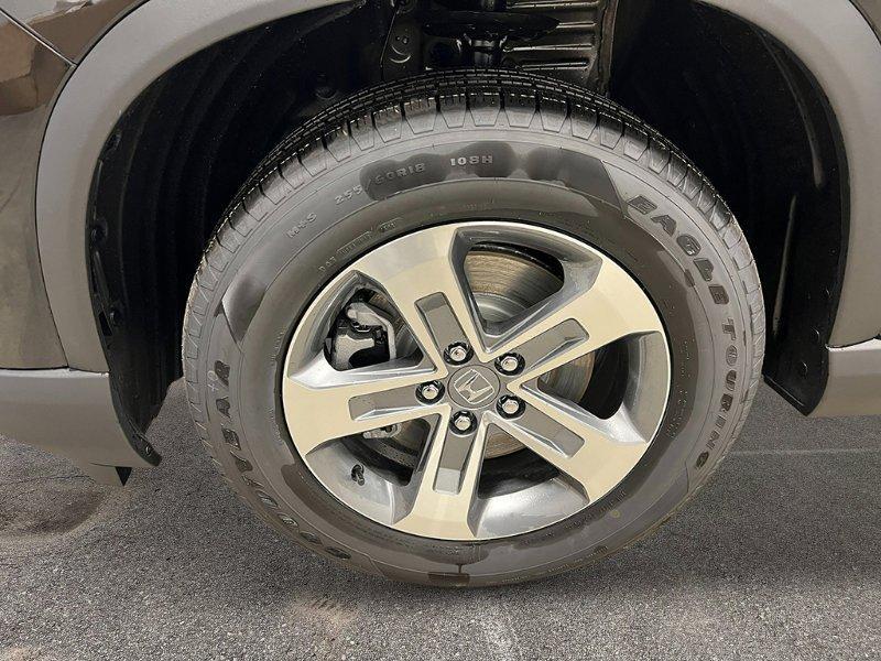 new 2025 Honda Pilot car, priced at $47,050