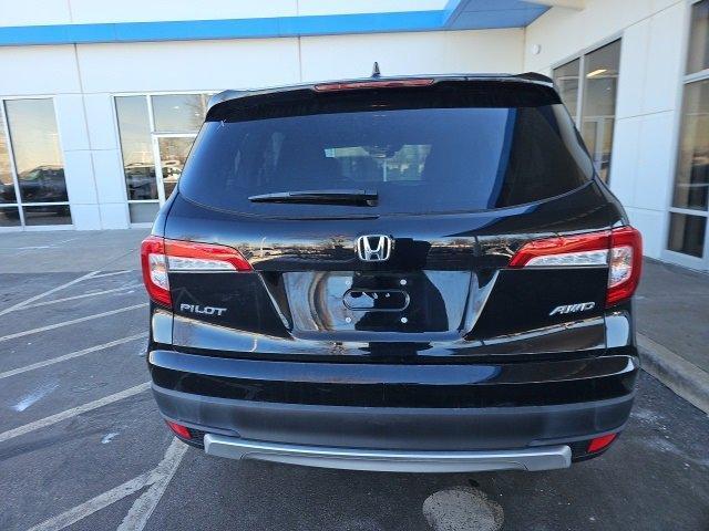 used 2021 Honda Pilot car, priced at $31,000