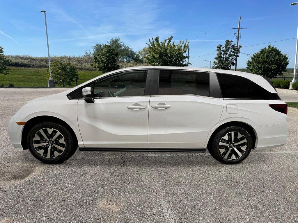 new 2025 Honda Odyssey car, priced at $44,125