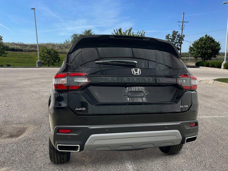 new 2025 Honda Pilot car, priced at $51,475