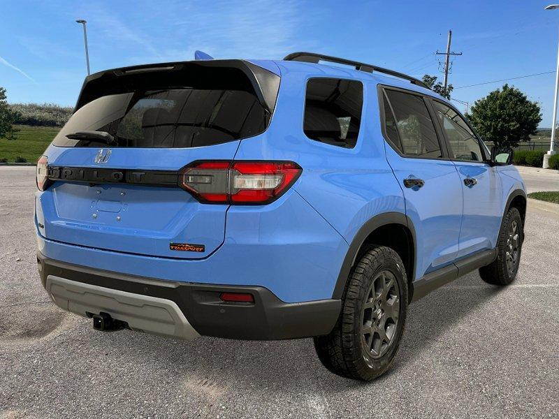 new 2025 Honda Pilot car, priced at $51,305