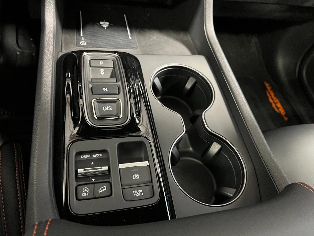 new 2025 Honda Pilot car, priced at $51,305
