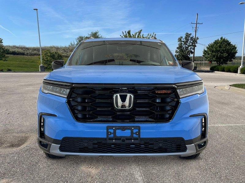 new 2025 Honda Pilot car, priced at $51,305
