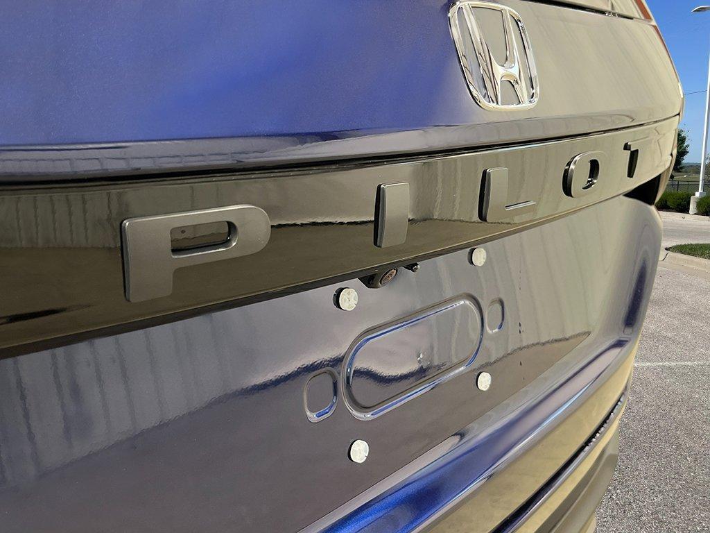 new 2025 Honda Pilot car, priced at $47,050