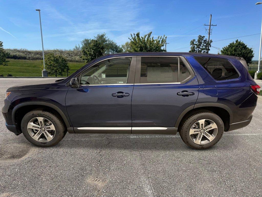 new 2025 Honda Pilot car, priced at $47,050