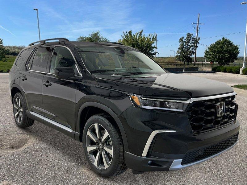 new 2025 Honda Pilot car, priced at $51,475