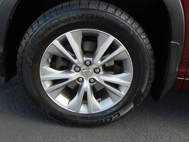 used 2014 Toyota Highlander car, priced at $14,888