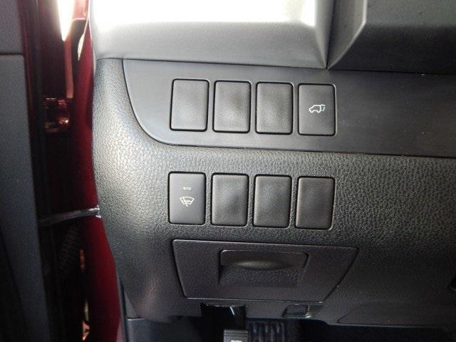 used 2014 Toyota Highlander car, priced at $14,888