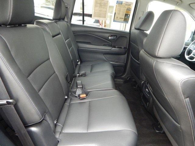 used 2022 Honda Pilot car, priced at $34,401