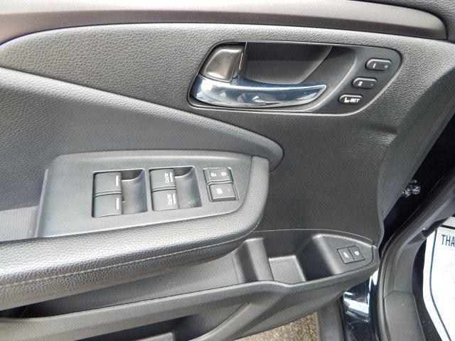 used 2022 Honda Pilot car, priced at $34,401