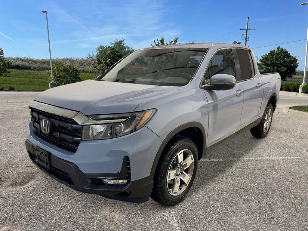 new 2025 Honda Ridgeline car, priced at $42,641