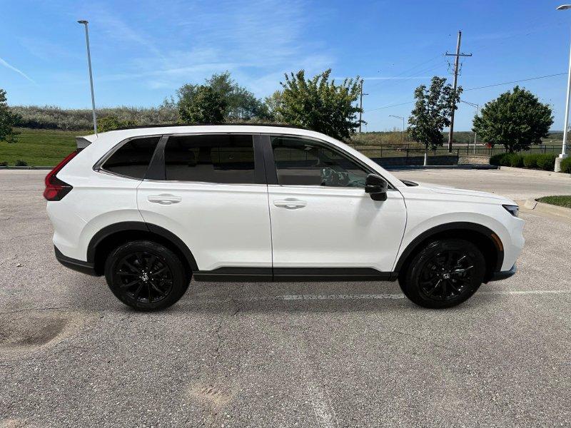 new 2025 Honda CR-V Hybrid car, priced at $40,205