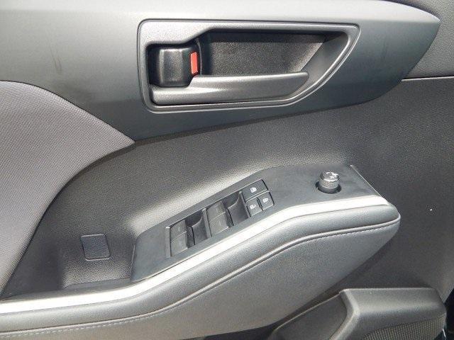 used 2021 Toyota Highlander car, priced at $30,436