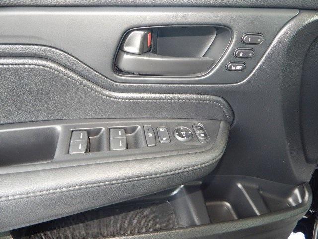 used 2025 Honda Odyssey car, priced at $41,500