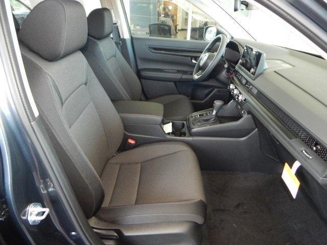 used 2025 Honda CR-V car, priced at $31,000