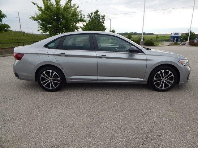 used 2024 Volkswagen Jetta car, priced at $23,307