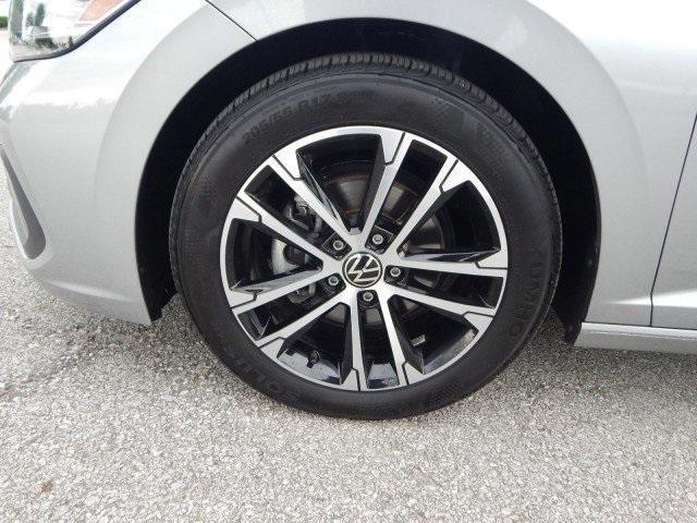 used 2024 Volkswagen Jetta car, priced at $23,307