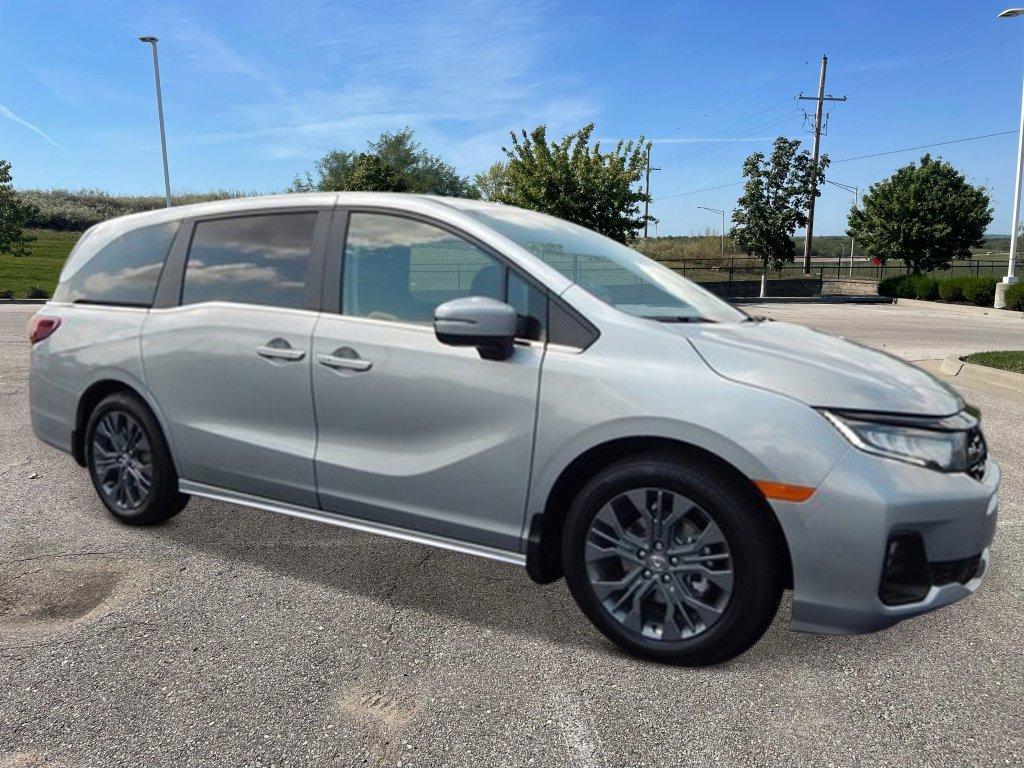 new 2025 Honda Odyssey car, priced at $45,360