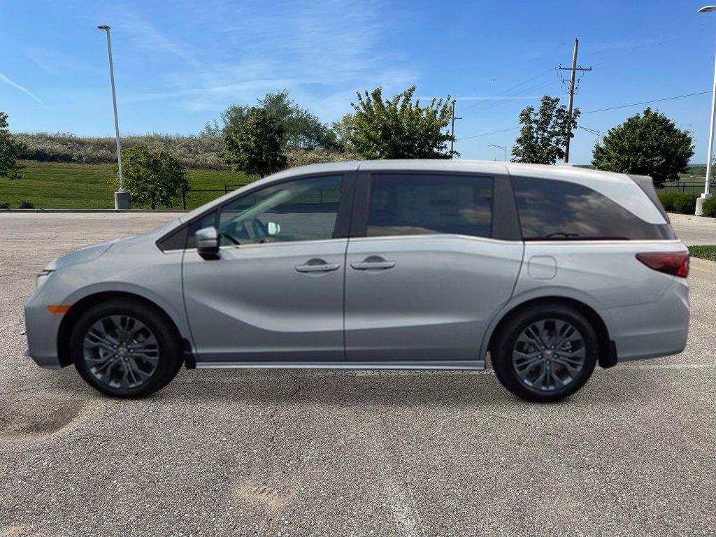 new 2025 Honda Odyssey car, priced at $45,360