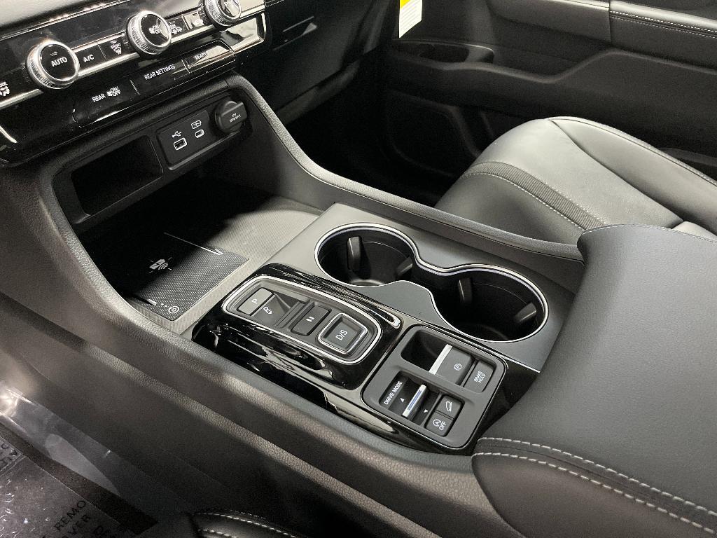 new 2025 Honda Pilot car, priced at $53,405