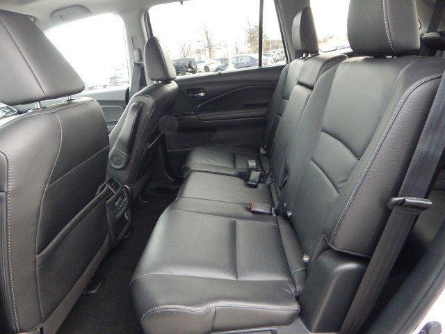 used 2022 Honda Pilot car, priced at $33,800