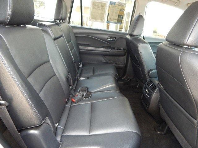 used 2022 Honda Pilot car, priced at $34,998