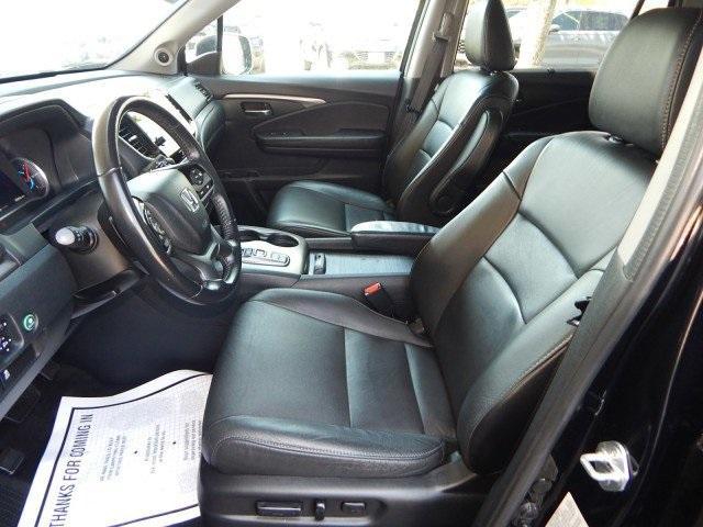 used 2022 Honda Pilot car, priced at $34,998