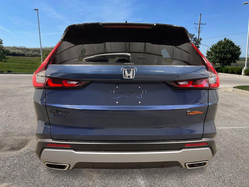 new 2026 Honda CR-V Hybrid car, priced at $40,195