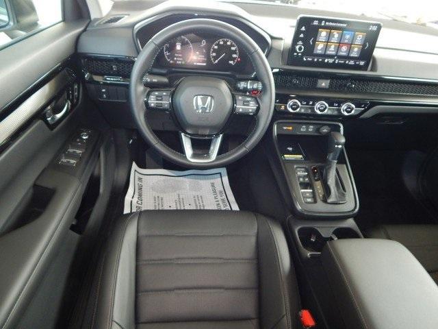 used 2025 Honda CR-V car, priced at $37,998