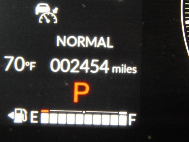 used 2025 Honda CR-V car, priced at $37,998