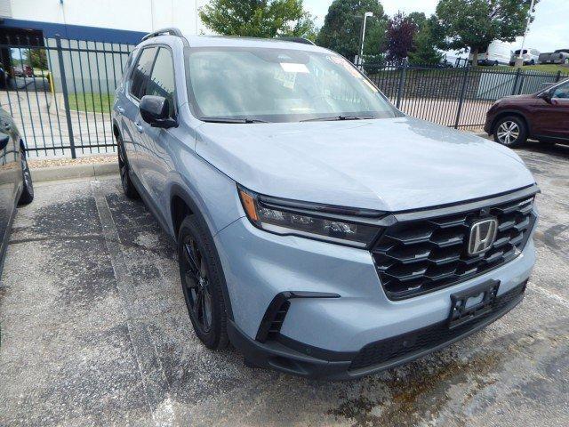 used 2025 Honda Pilot car, priced at $54,988