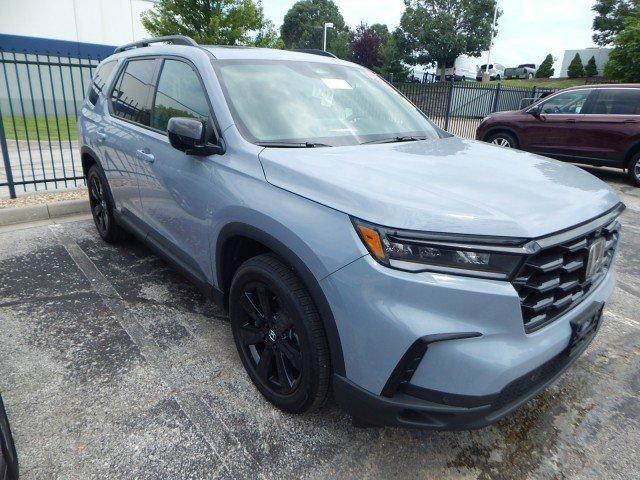 used 2025 Honda Pilot car, priced at $54,988