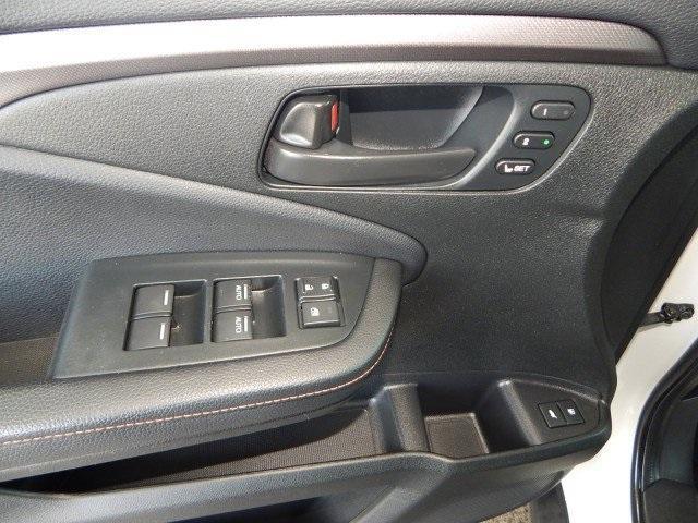 used 2022 Honda Pilot car, priced at $36,498