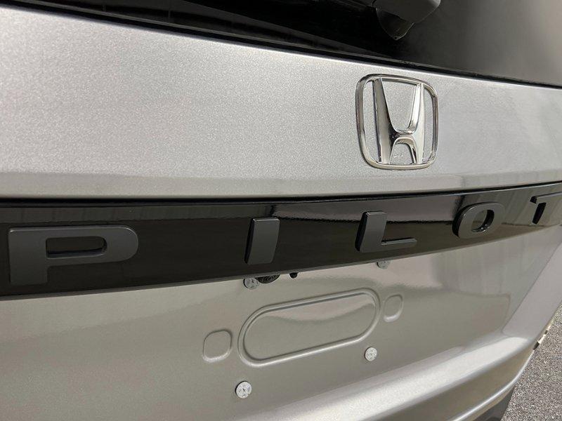 new 2025 Honda Pilot car, priced at $54,530